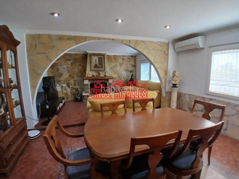 Foto f801b6d2-c6e7-47ba-ac93-8b0ead5395a8. Chalet fantástico chalet en ptda. derramadormatola!! en Crevillente