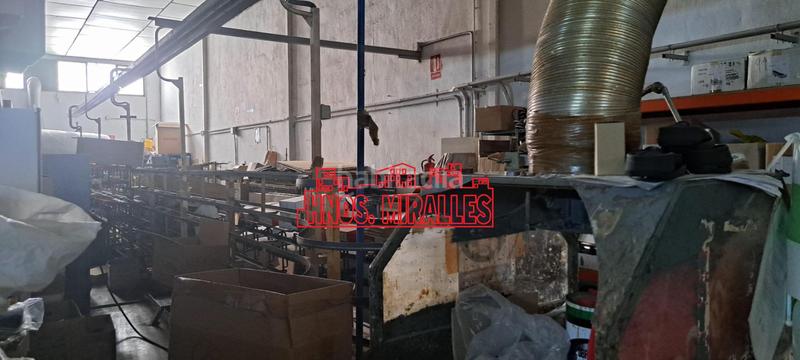 Foto 1cce36e2-657f-4212-a2b4-e9e1376fd0e3. Rent industrial building in San Crispín Elche / Elx