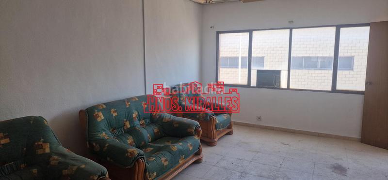 Foto 8ac15064-0585-4bb3-88e5-3cfb0d2bc437. Rent industrial building in San Crispín Elche / Elx