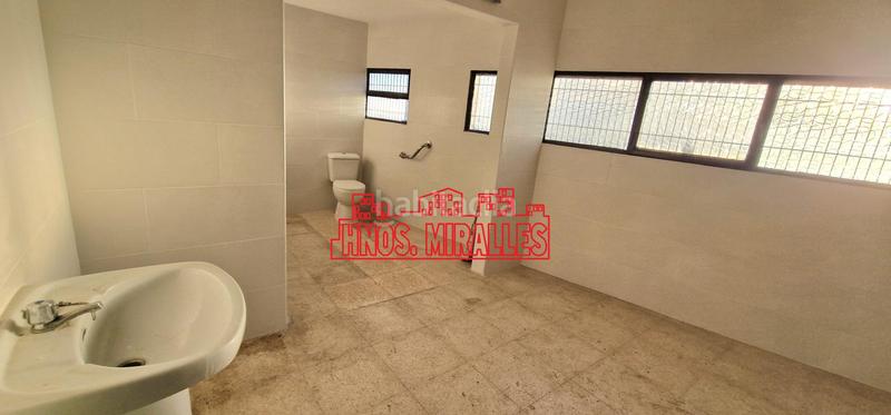 Foto afbf8108-7152-478f-a6eb-e344662e85ec. Rent industrial building in San Crispín Elche / Elx