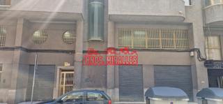 Geschäftsraum in Carrús Oeste. Interesante local para inversión con muchas posibilidades para c