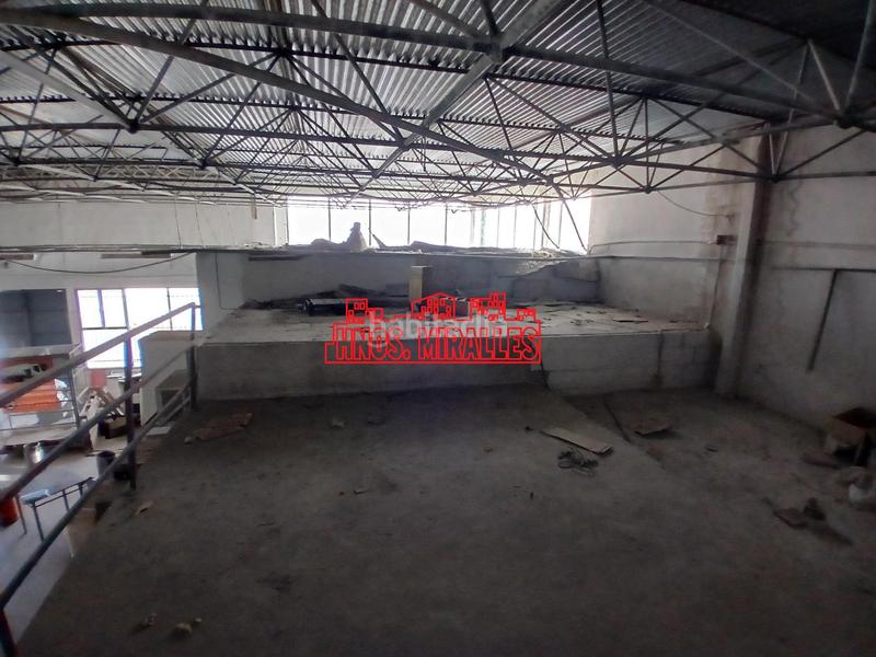 Foto 809ff00d-23be-4960-b449-e43fc2712d86. Bâtiment à usage industriel dans Algueña