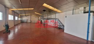 Rent Industrial building in El Toscar. Alquiler de nave  en polig carrus elche