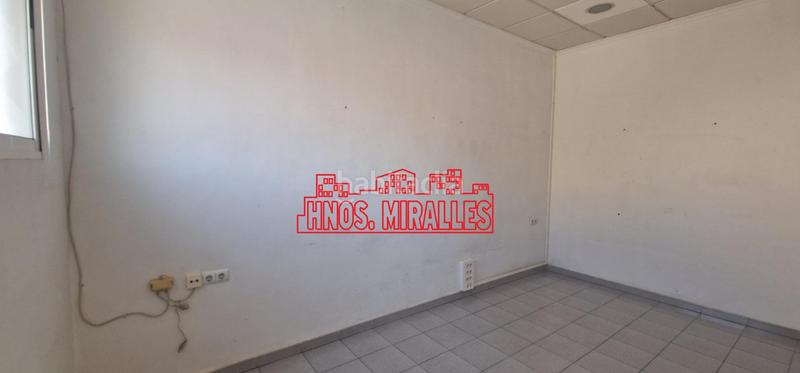 Foto b24ede93-bec7-4025-9a7b-96c4d3651e98. Alquiler nave industrial alquiler de nave logística !! en Elche / Elx