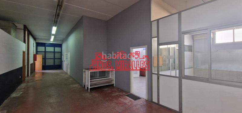 Foto 43ebdd36-bc1d-4ea7-8b01-b3292558a716. Lloguer nau industrial a El Toscar Elche / Elx