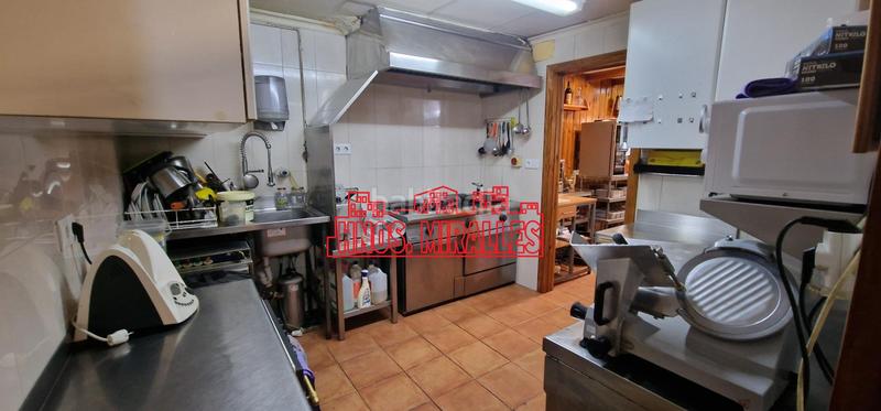 Foto 1544e9f9-5b43-40d8-a32a-673781bd41dc. Rent business premise in Reina Victoria - Miguel Hernández Elche / Elx