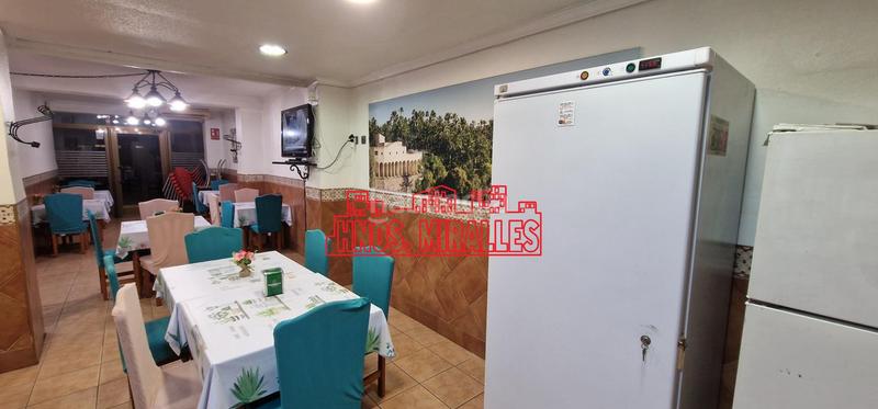 Foto 300d01a8-feb9-4a28-8184-9a9400c1def5. Rent business premise in Reina Victoria - Miguel Hernández Elche / Elx