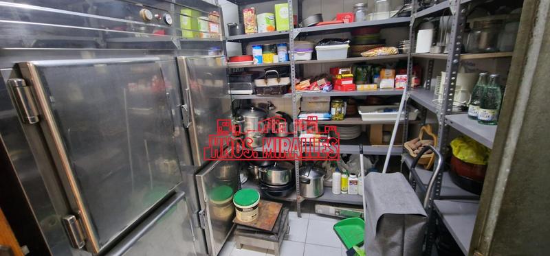 Foto 5737702e-362a-4495-a39e-fd8784bb2241. Rent business premise in Reina Victoria - Miguel Hernández Elche / Elx