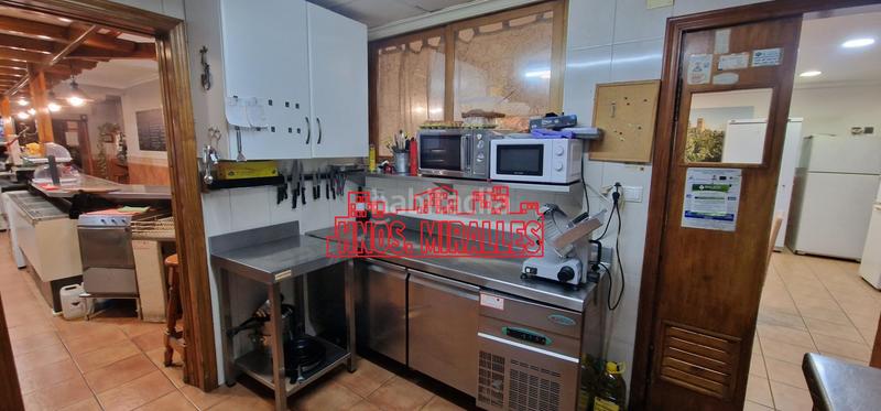 Foto ab78272b-28f4-43bd-8c5d-c94d3bb80a6e. Rent business premise in Reina Victoria - Miguel Hernández Elche / Elx