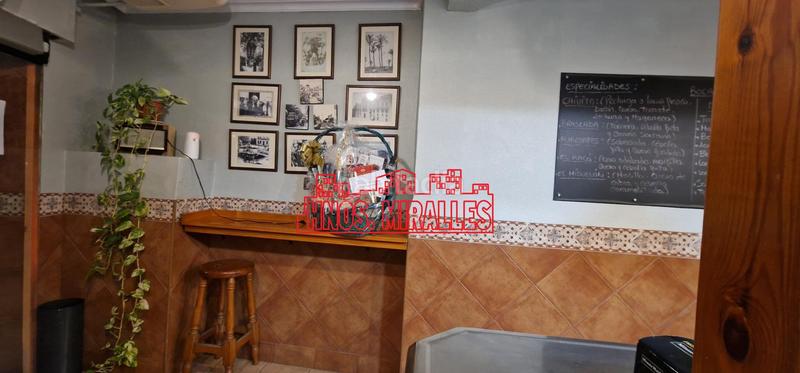 Foto b08cb6fe-99bb-4025-8bc0-89e547c018b9. Rent business premise in Reina Victoria - Miguel Hernández Elche / Elx