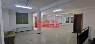 Local Comercial a Pont Nou - Corazón de Jesús. Interesante y extrategico local he ideal para convertirlo en lo