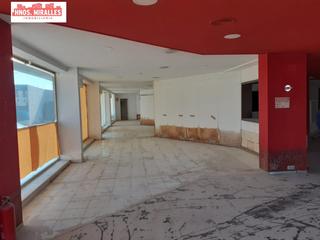 Rent Industrial building in Dolores. Oportunidad negocio !! tienda diafana en dolores