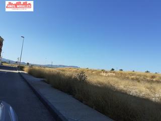 Terrain résidentiel à Pinoso. Se vende solar de 3200m2