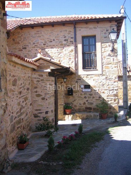 Foto 57e3af65-0cd0-4a8d-9c88-6e7e47b001ce. Casa amb aparcament a Santiago Millas