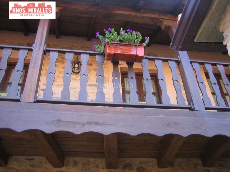 Foto adebbe1a-cfd0-46f5-9e95-5e6247766adb. Casa amb aparcament a Santiago Millas