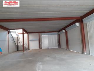 Miete Fabrikhalle in San Fulgencio. Nave diafana formando esquina en zona de ocio san fulgencio