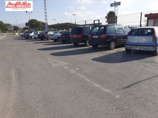 Rent Car parking in Granja de Rocamora. Se alquila campa zona granja rocamora con 60 mtros de oficinas
