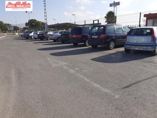 Lloguer Aparcament cotxe a Granja de Rocamora. Se alquila campa zona granja rocamora con 60 mtros de oficinas