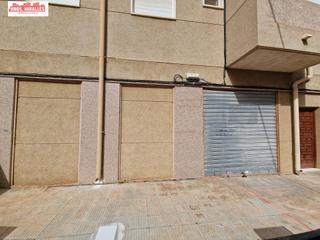 Business premise in Playa Levante. Local disponible y completamente en bruto para reformarlo a tu g
