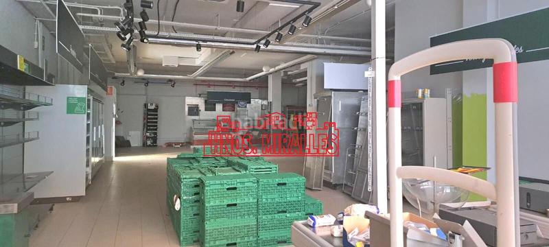 Foto e3fa5059-80cb-4e5d-affe-88376b360331. Location local commercial dans Centro Elche / Elx