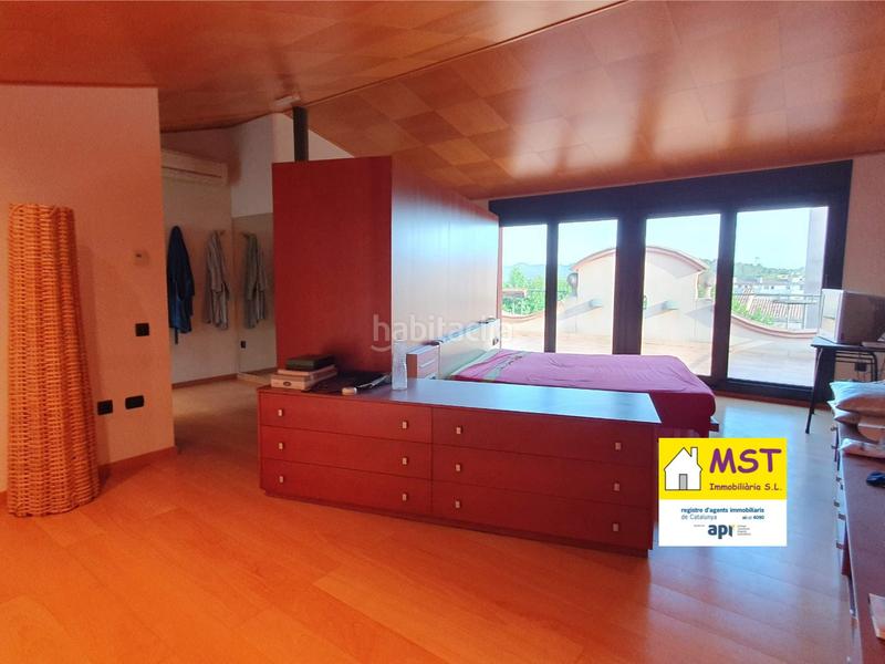 Foto 639ac556-7a59-406e-81fe-3f41e58d00e3. Dúplex  lujoso en venta en Navàs