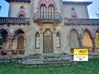 Chalet  Colegio viladomiu vell. Edificio en venta en viladomiu vell