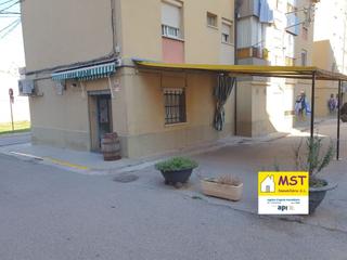 Local Comercial a Carrer dels germans arnalot 11. Local comercial - navàs