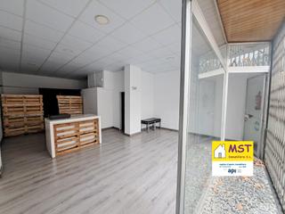 Lloguer Local Comercial  Passeig ramon vall. Local de alquiler en navàs