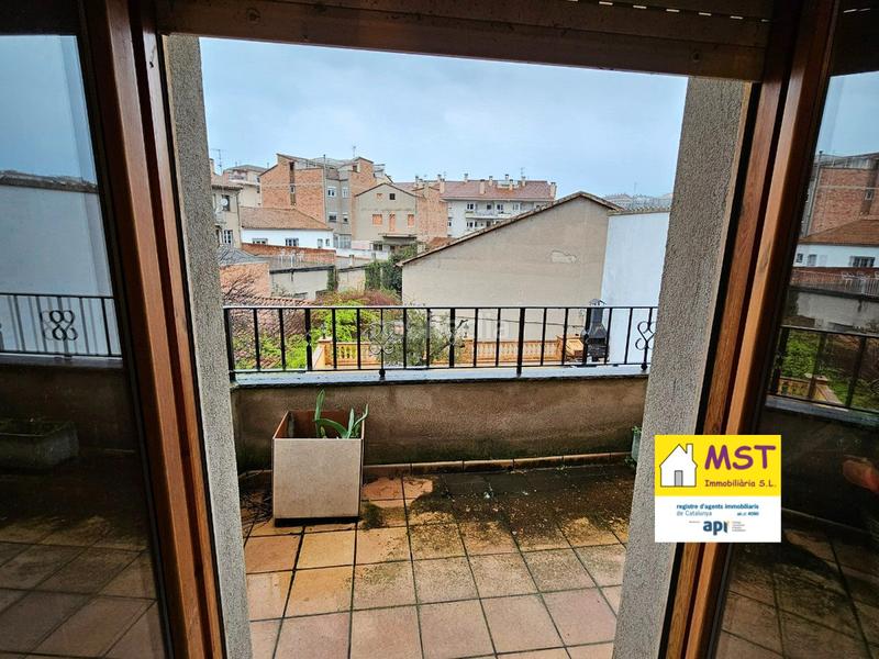 Foto 66738feb-beee-46b7-a3cf-8307bb8cb825. Dúplex  en venta en Gironella