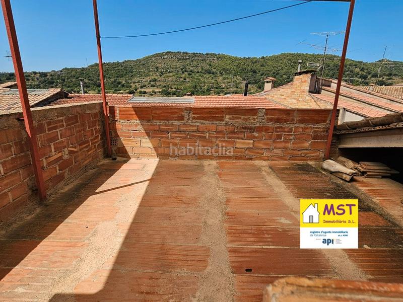 Foto 1bd13f21-8e99-4022-877a-67ab09977cad. Casa amb aparcament a Puig-reig