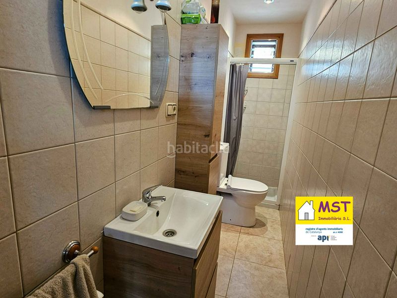 Foto a26ac036-bdf7-4c47-8531-926c7fe5b9cf. Casa adossada amb xemeneia calefacció a Casserres