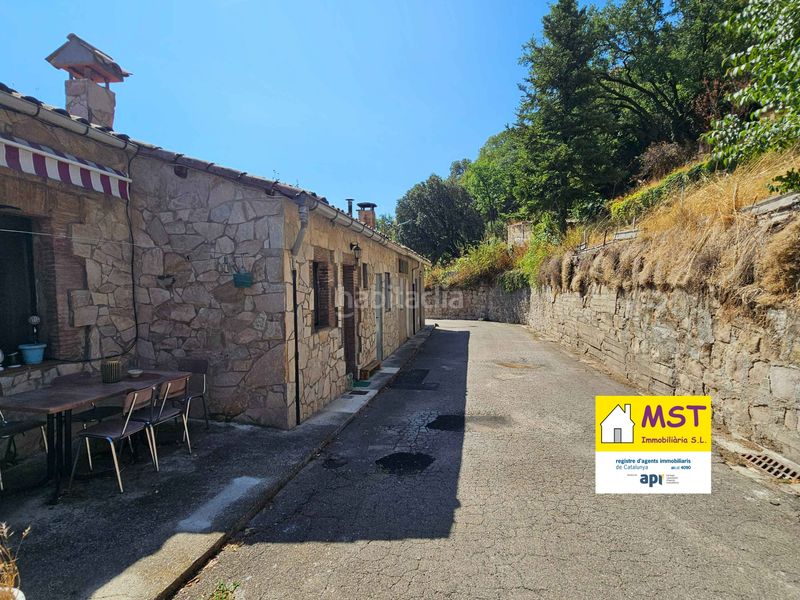 Foto c12641f6-77c9-48be-b9bc-f313ec15589c. Casa adossada amb xemeneia calefacció a Casserres