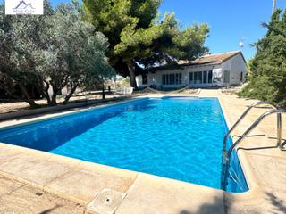 Xalet en Valverde. Se vende chalet en valverde, a 10 minutos de la playa