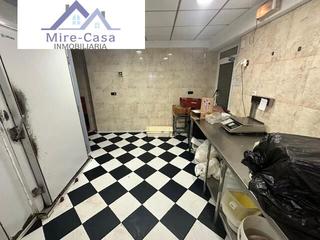 Local Comercial a Carrús Oeste. Se vende local plaza madrid, posibilidad vivienda