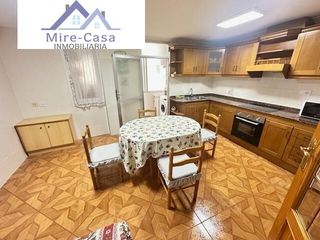 Affitto Appartamento in Carrús Este. Se alquila piso de dos habitaciones