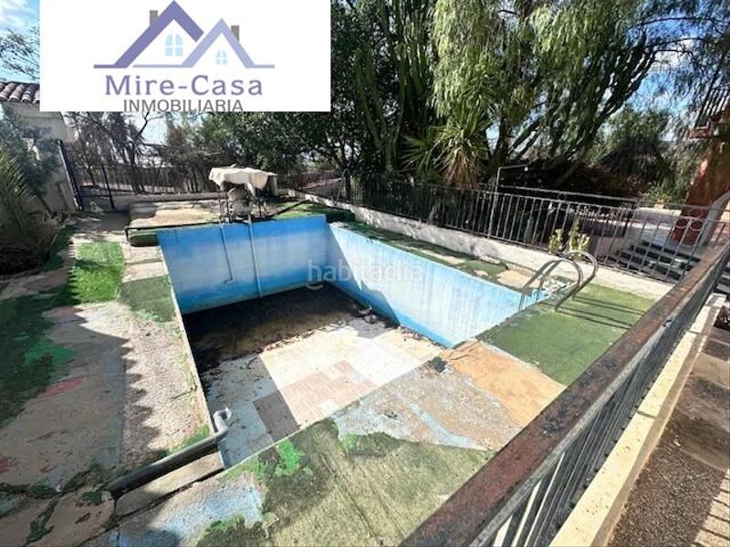 Foto 3e4a959c-2e8b-4ee1-9812-5b28408e5733. Chalet with parking pool in Peña de las Águilas Elche / Elx