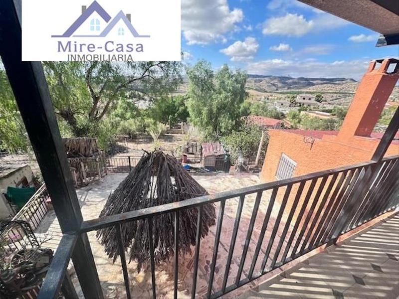 Foto 528a32d8-b3c4-41d6-b290-9c4e5c23d66b. Chalet with parking pool in Peña de las Águilas Elche / Elx