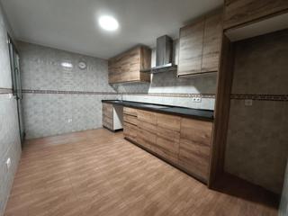 Etagenwohnung in San Isidro. Se vende piso con ascensor, garaje y trastero en san isidro  ali