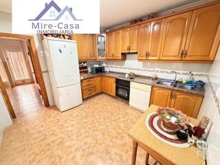 Planta baixa a Norte. Se vende planta baja, con patio pisable de 45 metros con barbaco