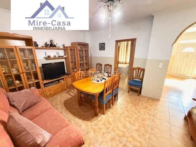 Foto cde391ee-33c0-488c-878c-e5893769ec64. Planta baixa a Centro Elche / Elx