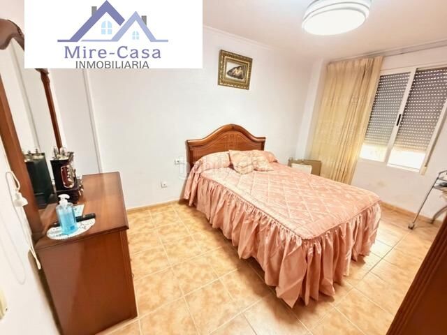 Foto ce8bd602-bb1a-4d31-9948-8365f5b25dfd. Planta baixa a Centro Elche / Elx