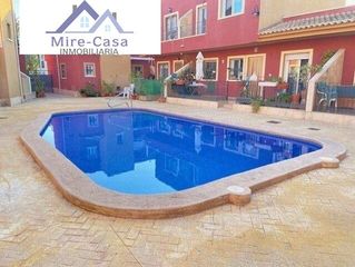 Lloguer Casa a San Isidro. Estupendo bungalow con piscina comunitaria