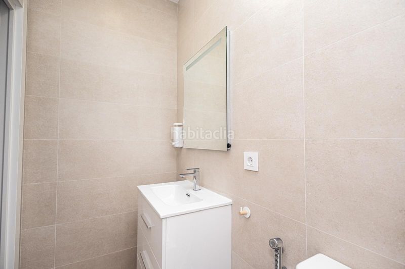 Foto 1ac500aa-49b9-4eb7-a1d4-d50d8121240d. Edificio  de rentabilidad en Carolinas Bajas Alicante