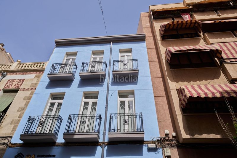 Foto 3ab85477-9a59-4a3b-86c9-5995338d313e. Edificio  de rentabilidad en Carolinas Bajas Alicante