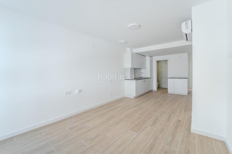 Foto c63718cc-716d-4953-af31-ebedfc6f27a0. Edifici a calle dr buades 6 a Carolinas Altas Alicante