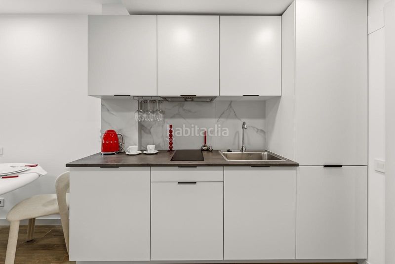 Foto e80d128b-7733-4de8-b21e-947ee945b98c. Edifici a calle dr buades 6 a Carolinas Altas Alicante