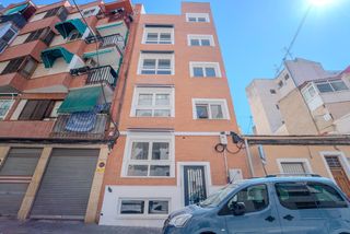 Dúplex a Calle dr buades 6. Dúplex de obra nueva con semisótano y patio  dos opciones de com