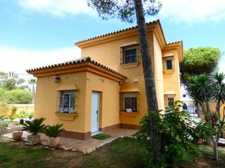 Xalet a Sancti Pietri. Precioso chalet a escasos metros de la playa