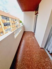 Appartement à Asdrúbal - Bahía Blanca. Piso en cádiz con terraza!