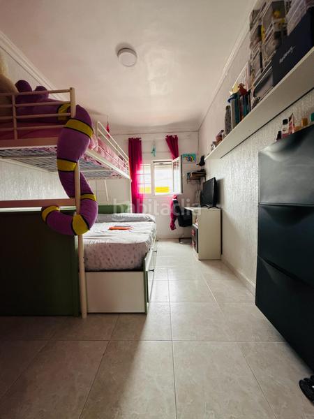 Foto dad85539-21da-4471-9f46-7a8c8cf41e09. Casa  en planta alta con trastero, patio y azotea en el centro zona cayetano roldan , cementerio. en San Fernando